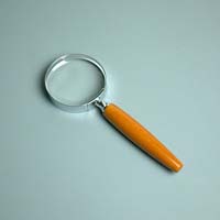 65mm Magnifier with wooden handle