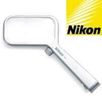 ニコン　NIKON　読書用ルーペ　LEDライト　角形　４D　新品