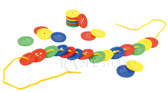 ひもとおし 紐通し チップひもとおし 知育玩具 子供 キッズ おもちゃ 幼児 知育玩具 ルーペスタジオ